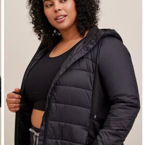 TORRID WOMEN PLUS SIZE BLACK PACKABLE JACKET